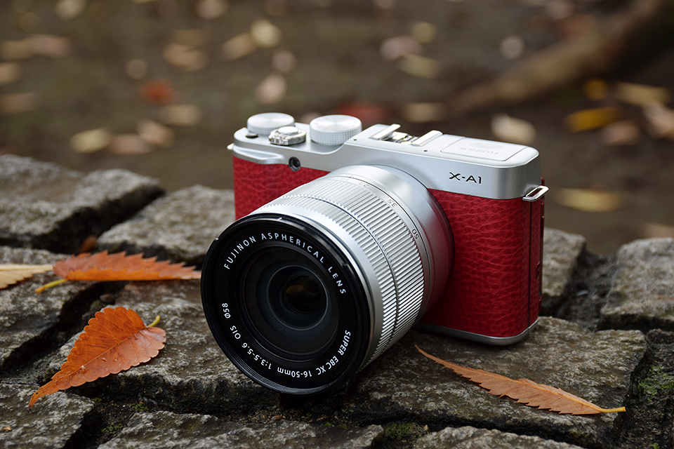 FUJIFILM X-A1 ボディ レッド FX-X-A1R