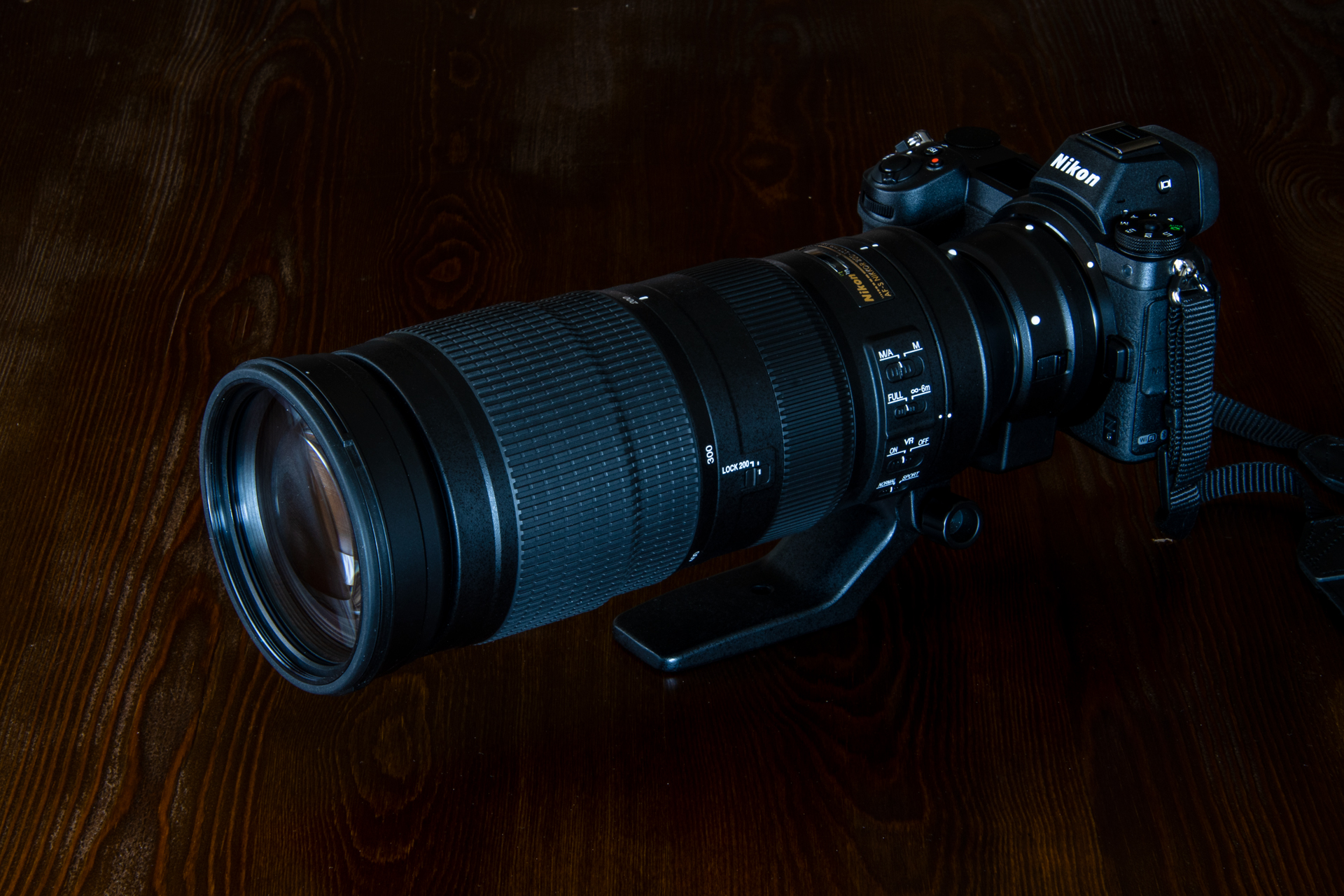 Nikon AF-S NIKKOR 200-500mm f/5.6E ED VR + Mount Adapter FTZ + Z 6