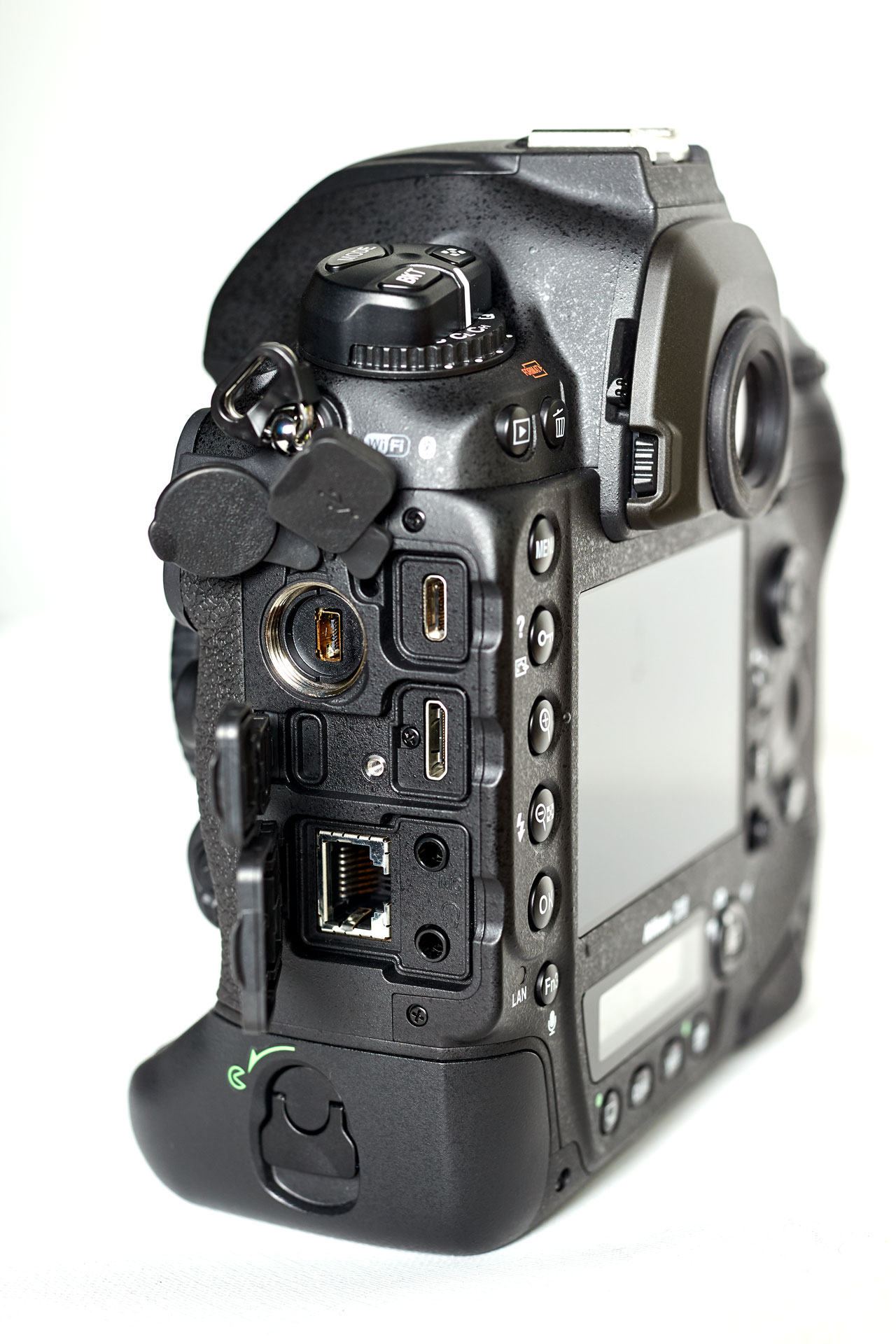 Nikon デジタル一眼レフカメラ ブラック D6 - 1