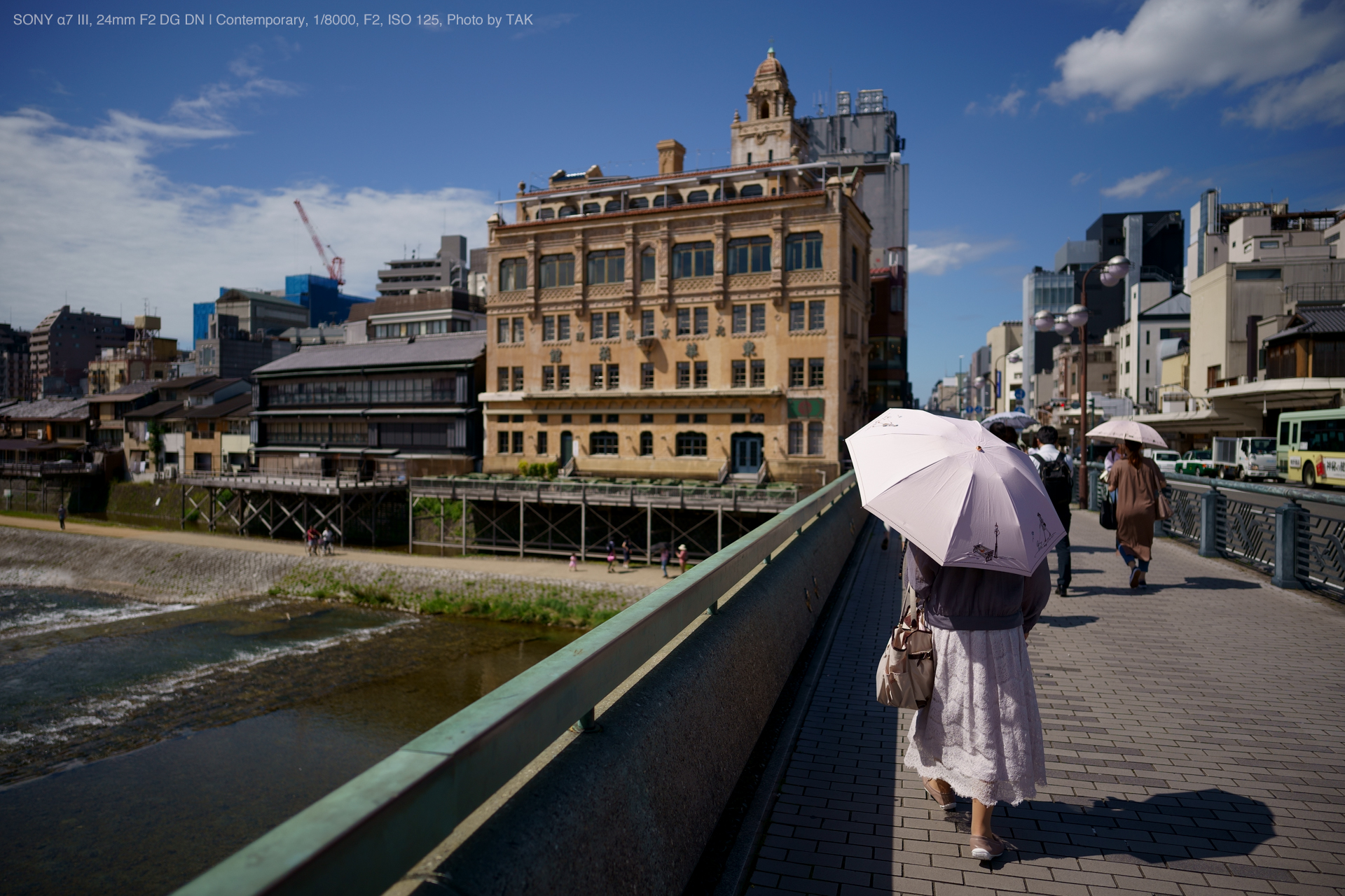 SIGMA（シグマ） 24mm F2 DG DN | Contemporary 実写レビュー | フォト