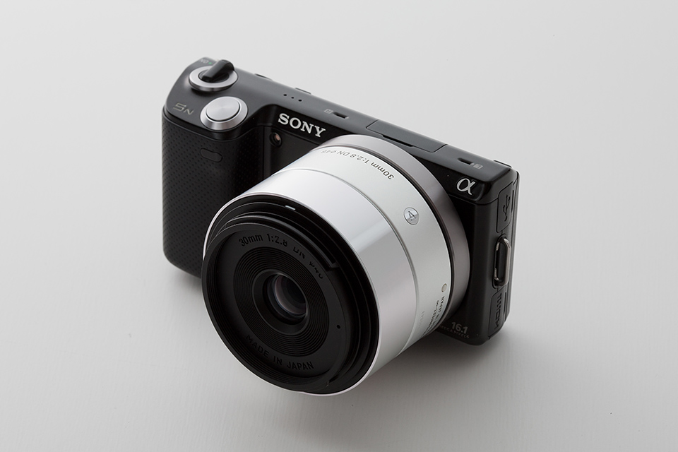2極タイプ SIGMA 単焦点レンズ Art 30mm F2.8 DNソニーEマウント