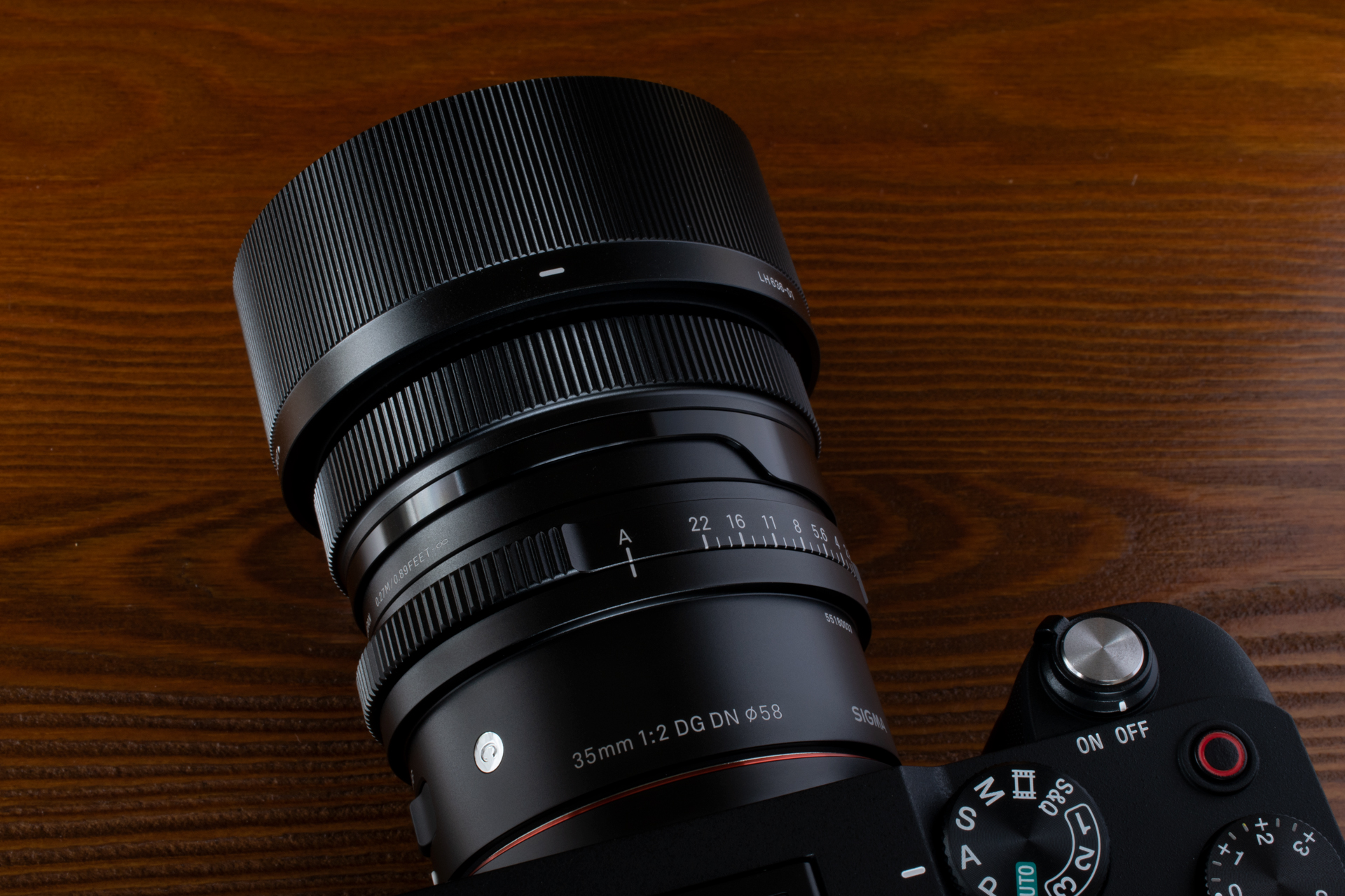 美品》 SIGMA C 24mm F2 DG DN (ソニーE用 フルサイズ対応) <br>[ Lens