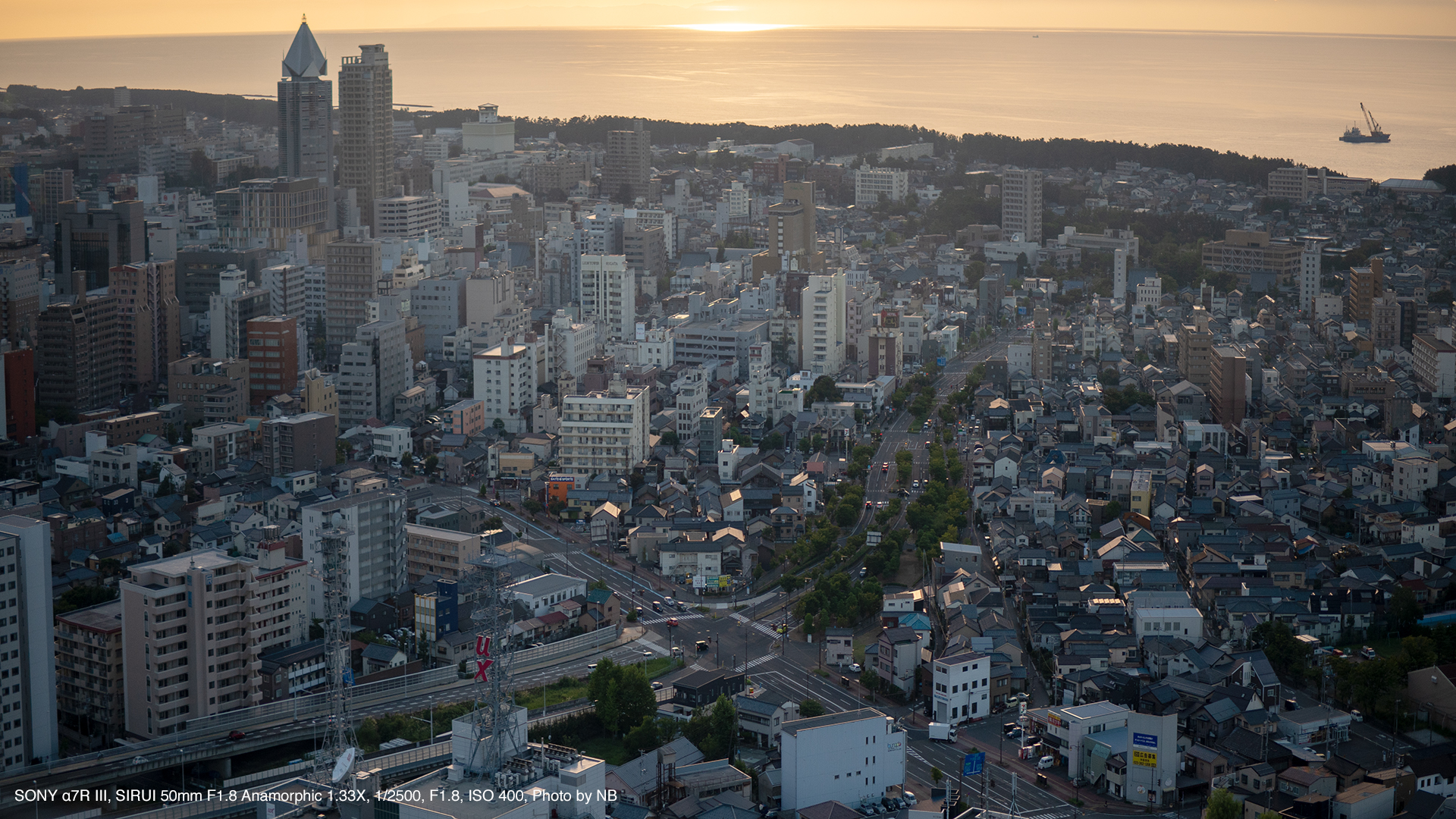 SONY α7R III, SIRUI 50mm F1.8 Anamorphic 1.33X, 12500, F1.8, ISO 400, Photo by NB