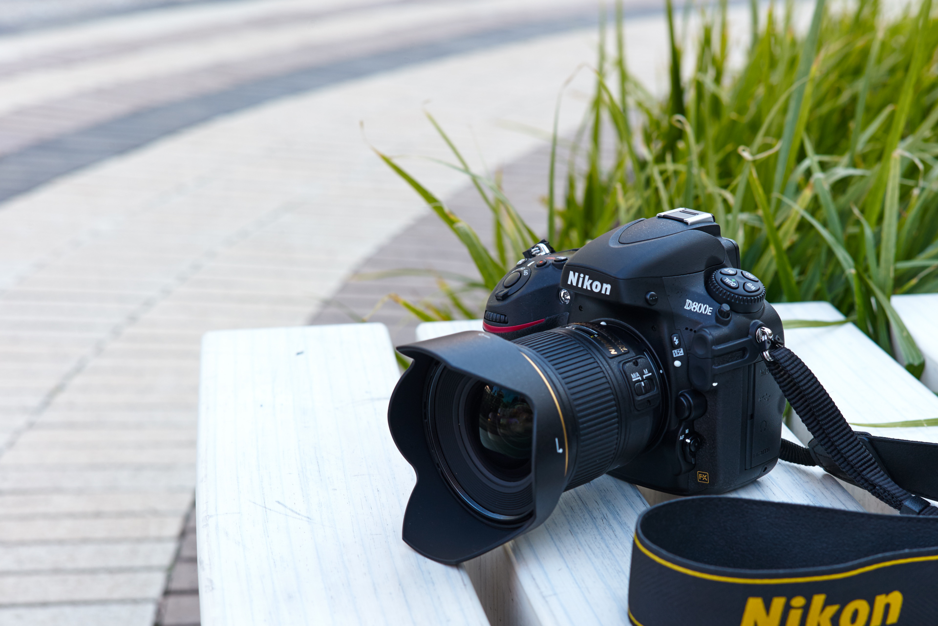 【美品】Nikon AF-S NIKKOR 20mm f1.8G ED新品でご購入されたでしょうか