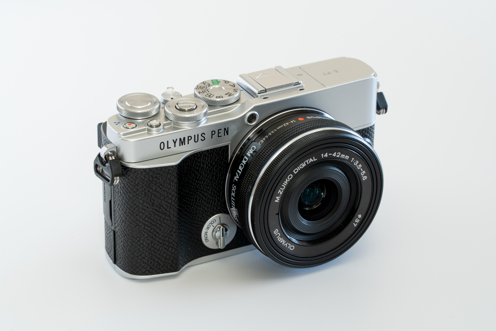 オリンパス保証付OLYMPUS PEN E-P7 単焦点レンズ2本SDカード128GB付